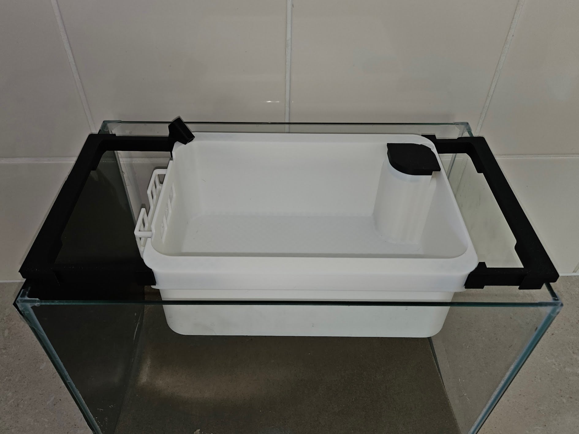 breeder fish box Fish Fry Tray Breeding Box